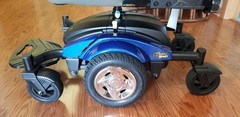 Golden Compass Sport Wheelchair Barely Used- New batteries- manual included