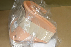 DeRoyal Rigid Cervical Collar/Open Trachea Med. 1044-12 (U-A)