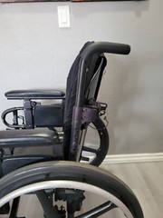 QUICKIE QXI folding WHEELCHAIR 18″ X 20″ Used Blue NO LEG REST 18″x20″