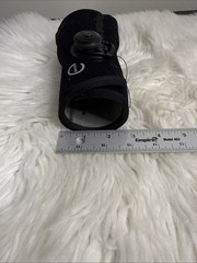 Excellent Clean Used Condition : Exos Boxer’s Fracture Brace-RIGHT, Black, Small