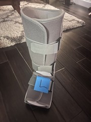 AirCast Pneumatic Inflatable Walking Boot Leg Foot Ankle Injury Brace