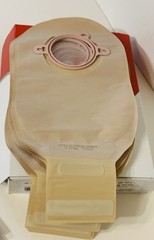 5 BOXES Hollister 18003 New Image Drainable Pouches 2-1/4″ 2BX/10EA Exp.2030/01