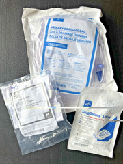 Medline Urinary Drainage Bag 2000 mL, Flip Drain Bag 600 mL, Snapsecure 3-Way