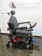 QUANTUM Stretto EDGE 3 TILT, RECLINE, 12″ iLevel LEGS, Lights ONLY 2 MILE on OD