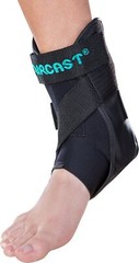 Aircast AirSport Ankle Support Brace, Right Foot, Medium Medium (Pack of 1)