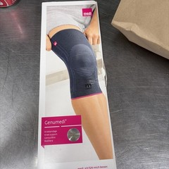 Medi Genumedi Knee Support Silver