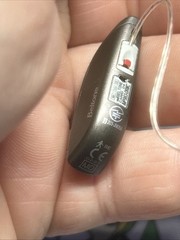 Beltone C-2 Hearing Aid with Charger Tested, Cleaned, and Working