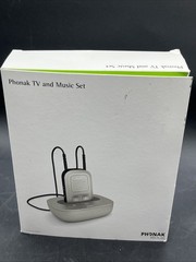 Phonak ComPilot ll and TVLink ll Streamer w/Cables