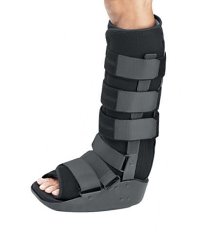 DJO DONJOY ProCare MaxTrax Walker Tall Walking Boot 79-95325 medium