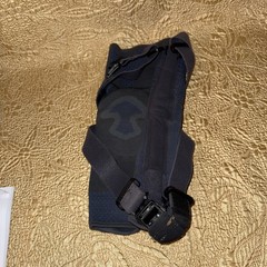 Thuasne Knee Brace Action Reliever Size 4 Left Medial/Right Lateral L/M Grey