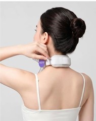 Neck brace prevents head tilting and forward neck posture, supports the cervical