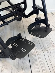 Quickie Iris Tilt in space Wheelchair 18″x18″ adj depth