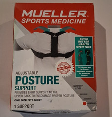 Mueller Sports Medicine Adjustable Posture Corrector Breathable 34-44in Black