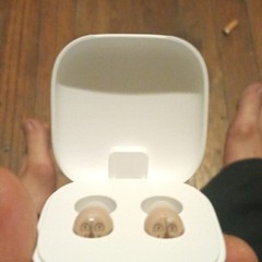 Audien Hearing CIC Hearing Aid Set Rechargeable w/ Charging Case