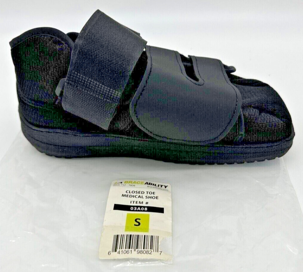 BraceAbility Closed Toe Walking Shoe Small Black Lightweight Broken Toe Boot