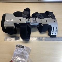 COMFORTLAND CL OA-200-R Hinged Knee Brace for Right Knee Only