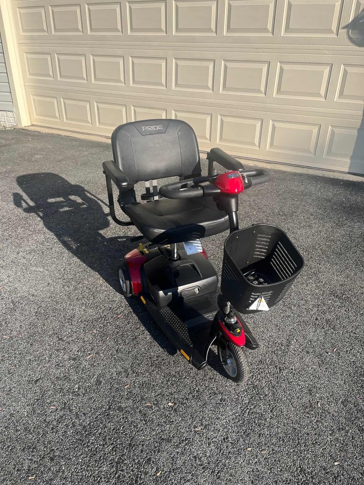 New Pride Go-Go Elite Traveller Mobility Scooter 3-Wheel