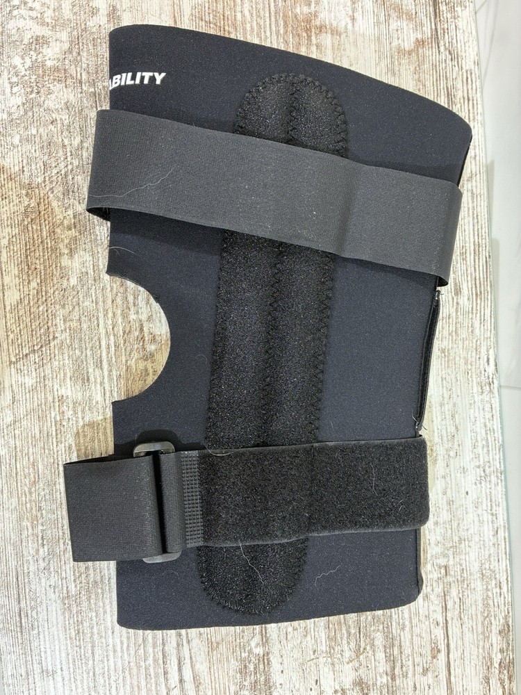 Braceability J Knee Brace Stabilizer Left or Right Size XL 03K06 Customer Return