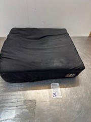 Jay Fusion Cushion with CRYO TechnologyW/pump – 18″w x 20″d x 4″h B5