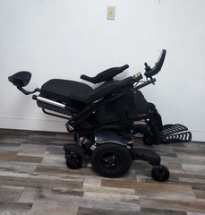 QUICKIE Q 700M WHEELCHAIR , POWER TILT,RECLINE , LEGS,LIFT , 1 MILE.