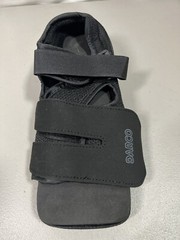 NEW DARCO Women’s SMALL Square Toe Black Medical Surgical 9.75” Shoe-MQW1B