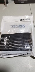 Compression Knee Wrap, Adjustable Knee Brace Strap with Hook and Loop Closure
