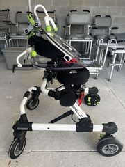 Ormesa Grillo Movement Trainer Adjustable Handles 4 Wheels White/Black/Green