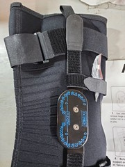 Pro Point Very Strong Knee Brace Brand New Very Nice Adjustable Straps To Titan