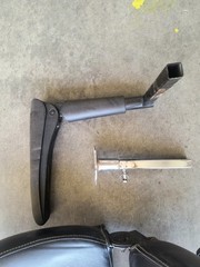 MOBILITY SCOOTER SEAT WITH SWIVEL BASE AND ARM RESTS