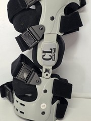 New COMFORTLAND CL OA-200-R Hinged Knee Brace for Right Knee Medical Grade