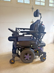 Quantum Q6 Edge 3 Stretto i Level Power Wheelchair ~Hardly Used~ Very Low Hours