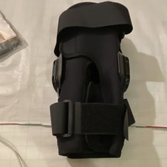 New ComfortlandCK-111-5 Hinged Knee Brace XLarge Adjustable Black Stabilization