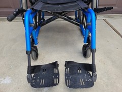 Quickie 2 Lite 17″ X 17″ Manual Wheelchair Used 17″x17″ Foldable Blue