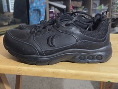 Women’s Slip-Resistant Walking Shoe Size 10 – Therafit brand