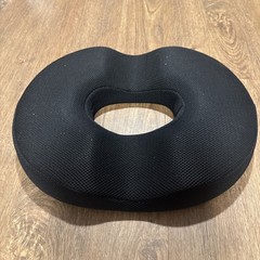 Donut Pillow Seat Cushion – Sciatica Prostate Tailbone Hemorrhoid Chair