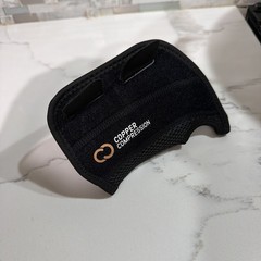 COPPER COMPRESSION Wrist Brace Left Hand S/M Unisex; Black