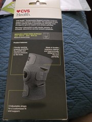 CVS Compression Support Knee Size Med / Large, Moderate Support ADJUSTABLE