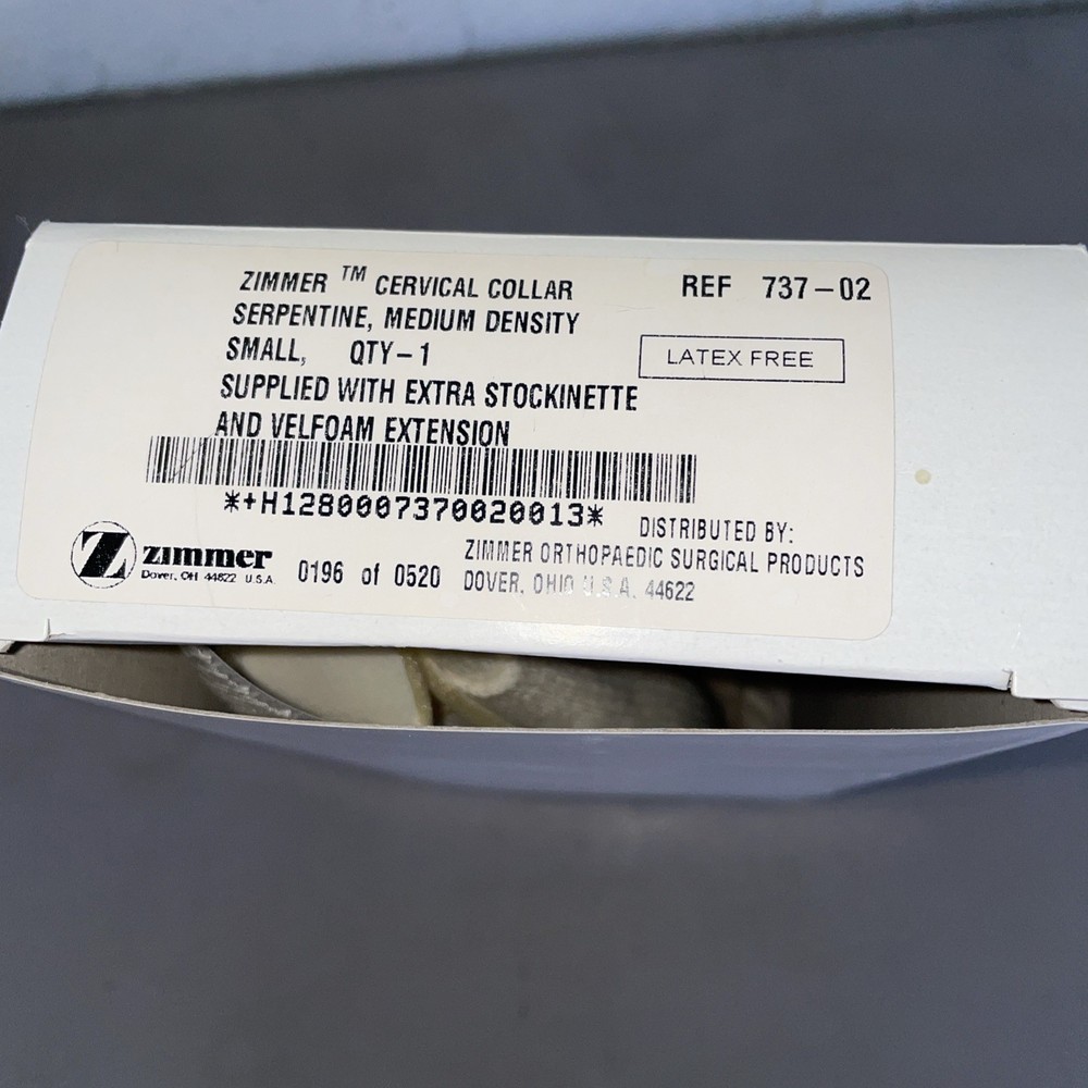 Zimmer Cervical Collar Serpentine M Density Universal W/Extra Stockinette b053