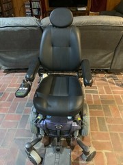 Pride Mobility Products Corp. QUANTUMQ6EDGE Power Wheelchair