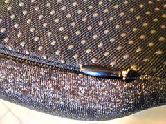 Samsonite Seat Cushion Non-Slip Gray and Black Support Cushion