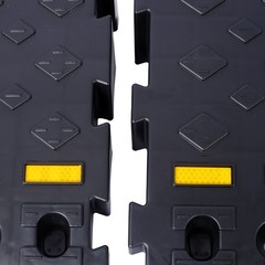 4″ High 2-Piece Portable Automotive Curb Ramp, 6600 LBS Load Capacity