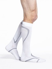 SIGVARIS Unisex Motion High Tech Closed Toe Calf Socks 20-30mmHg