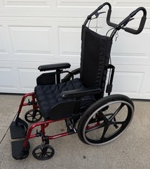 Ki Mobility Catalyst 5 Wheelchair 20×18 w/ ROHO Mosaic Air Cushion 2024 Red
