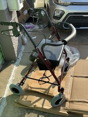 Medline Bariatric Rollator Walker 500lb Heavy Duty Foldable 8” Wheels Seat