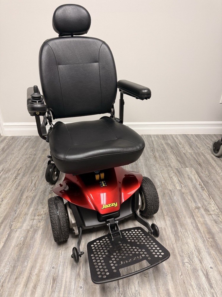 Pride Jazzy Elite ES Portable Power Wheelchair – Red – New Batteries – Free Ship