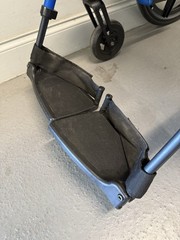 Quickie 2 Lite 18″ X 18″ Manual Wheelchair Used 18″x18″ Foldable