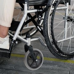 2x 7″ Heavy Duty Wheelchair Replacement Front Wheel Smooth-Caster Solid Wheels