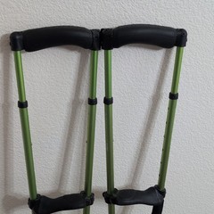 SportSwings Adjustable Height Lightweight Forearm Crutches Pair Green/Black