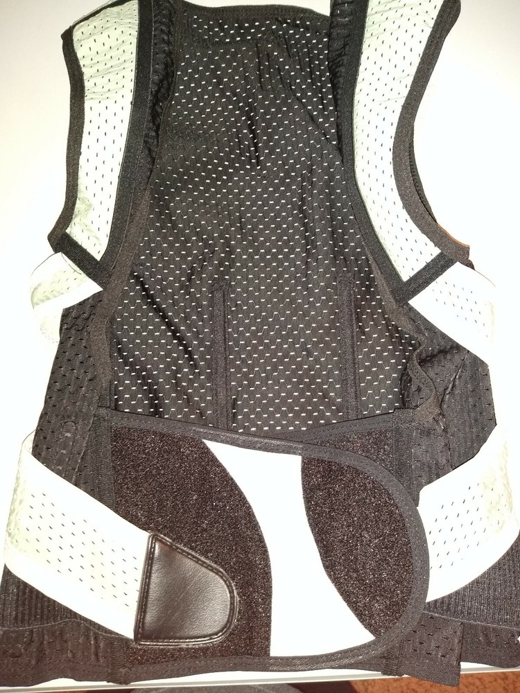 Lifevv Back Posture Ching & Hunching Large Green And Black
