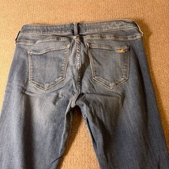 Hollister 1602